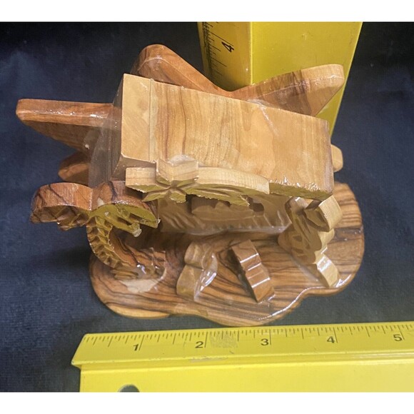 Hand Carved Olive Wood Nativity Scene Made In Bethlehem Israel Signed & Dated - Picture 9 of 9